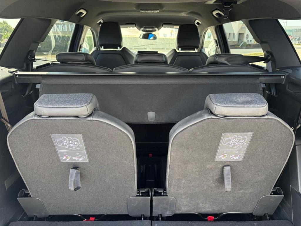 Peugeot 5008 (2) BlueHDi 130 S&S EAT8 Allure Pack
