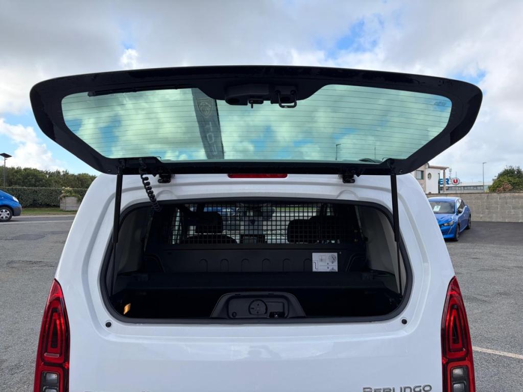 Citro�n Berlingo (3) 1.5 BLUEHDI 130 S&S EAT8 Taille M MAX